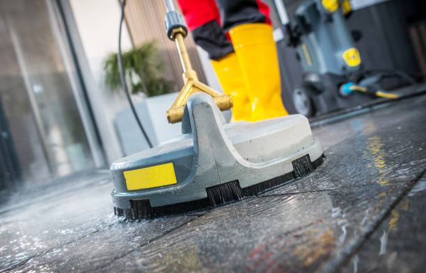 Best Deck Pressure Washing  in Hurstbourne, KY